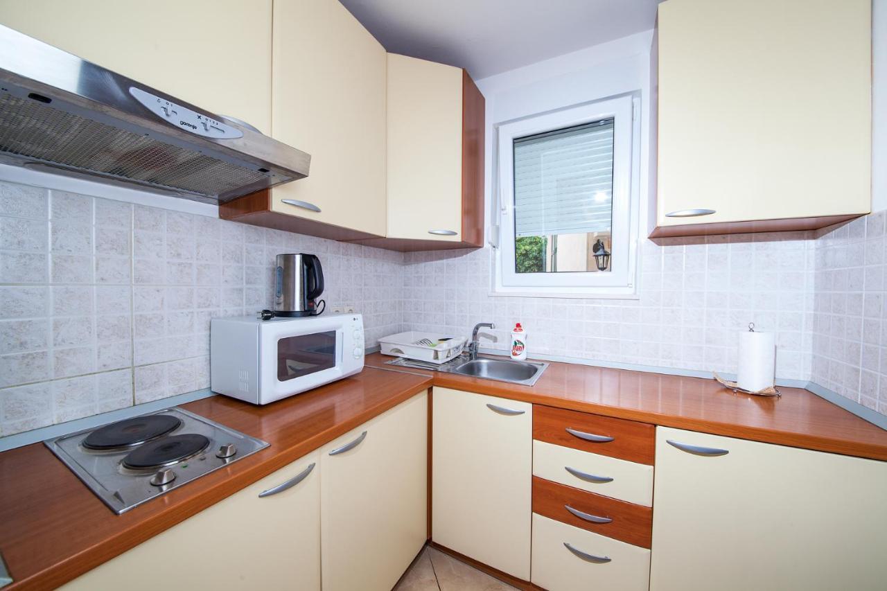 Vila Promajna 3 Buitenkant foto